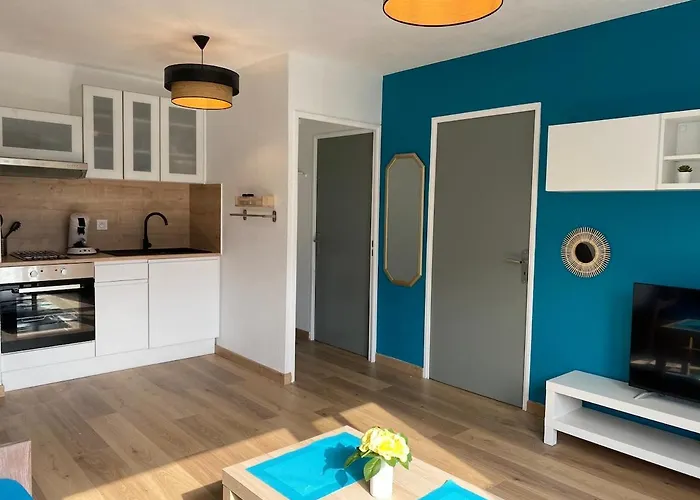 Bel Côté Port Avec Piscine&tennis Proche Saint-Cyprien (Pyrenees-Orientales)