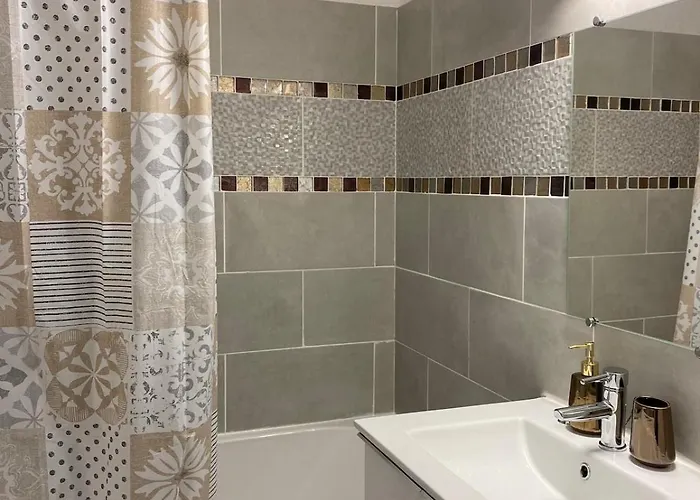 Appartement Bel Côté Port Avec Piscine&tennis Proche *